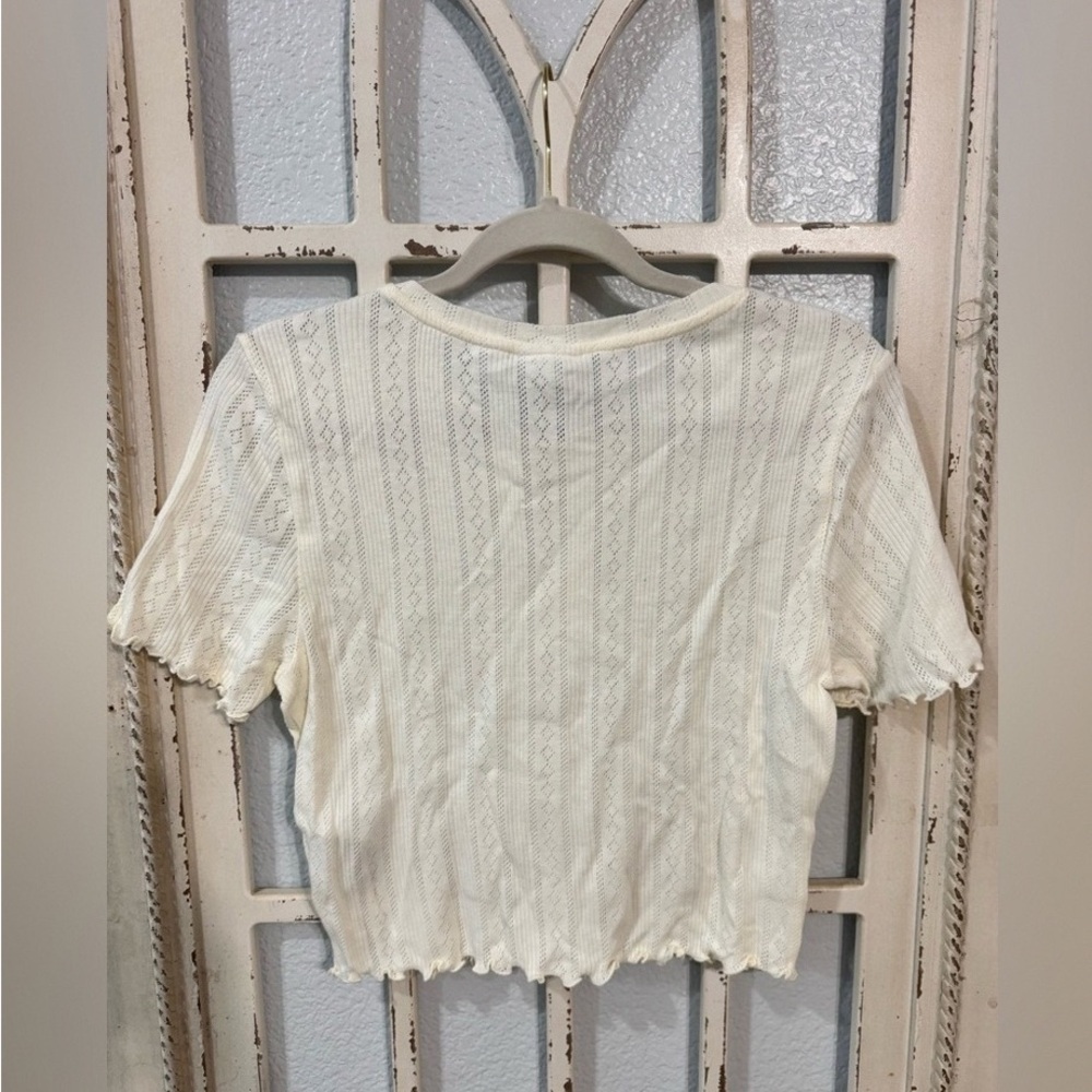 Chic Cream Lace Crop Top